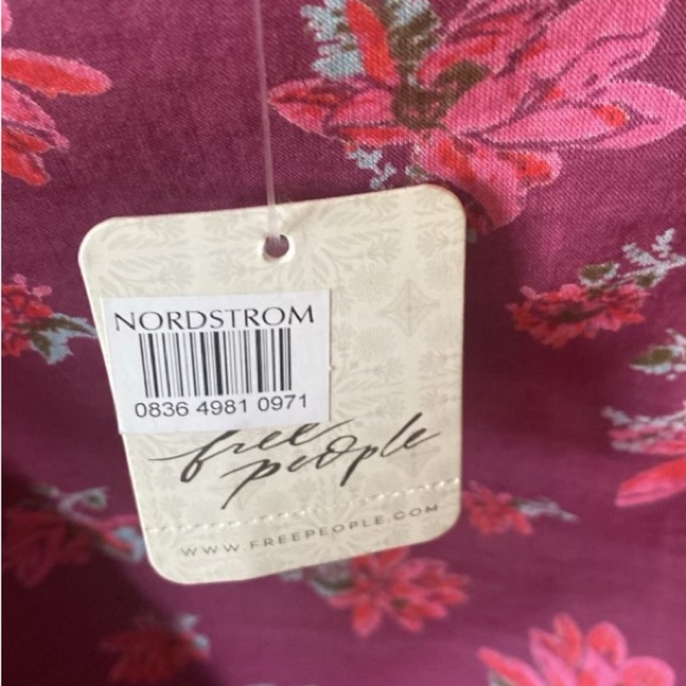 Free People Amanda Ruffle Wrap Top burgundy  Floral size M NWT - Picture 7 of 8